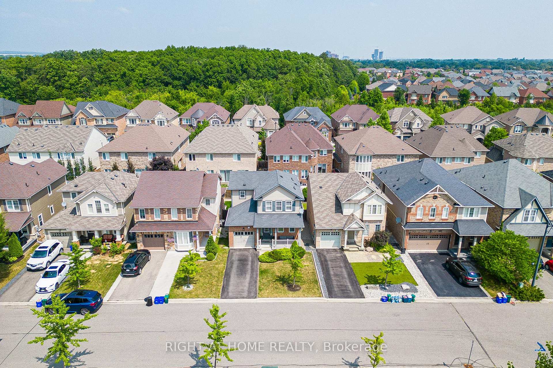 Photo 4 of 357 Jelinik Terrace, Milton, Scott — HOMEH