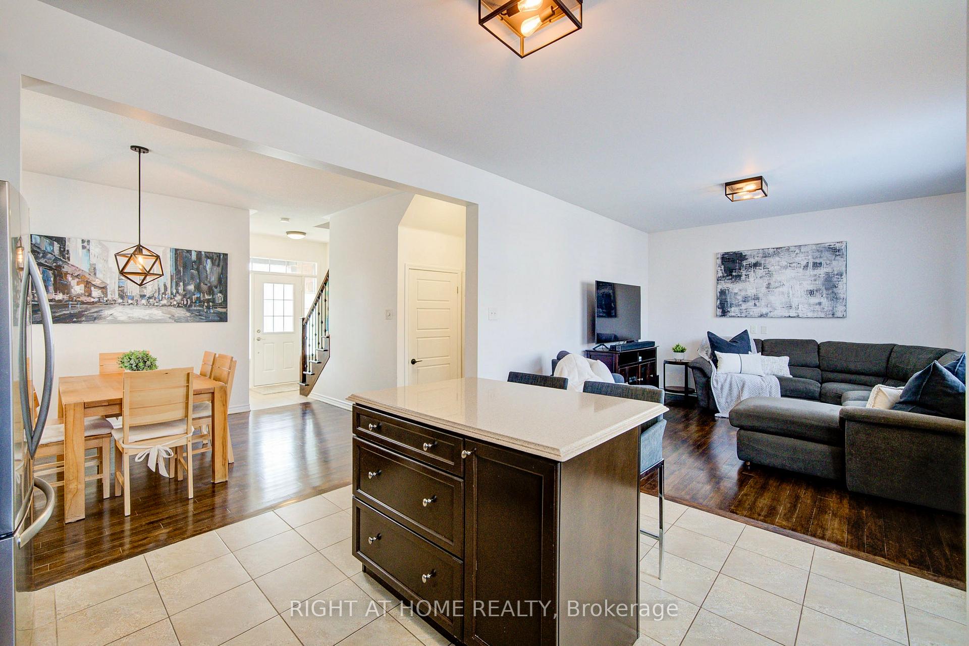 Photo 5 of 357 Jelinik Terrace, Milton, Scott — HOMEH
