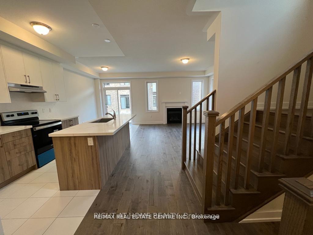 Photo 18 of 608 Bearberry Place, Milton, Cobban — HOMEH