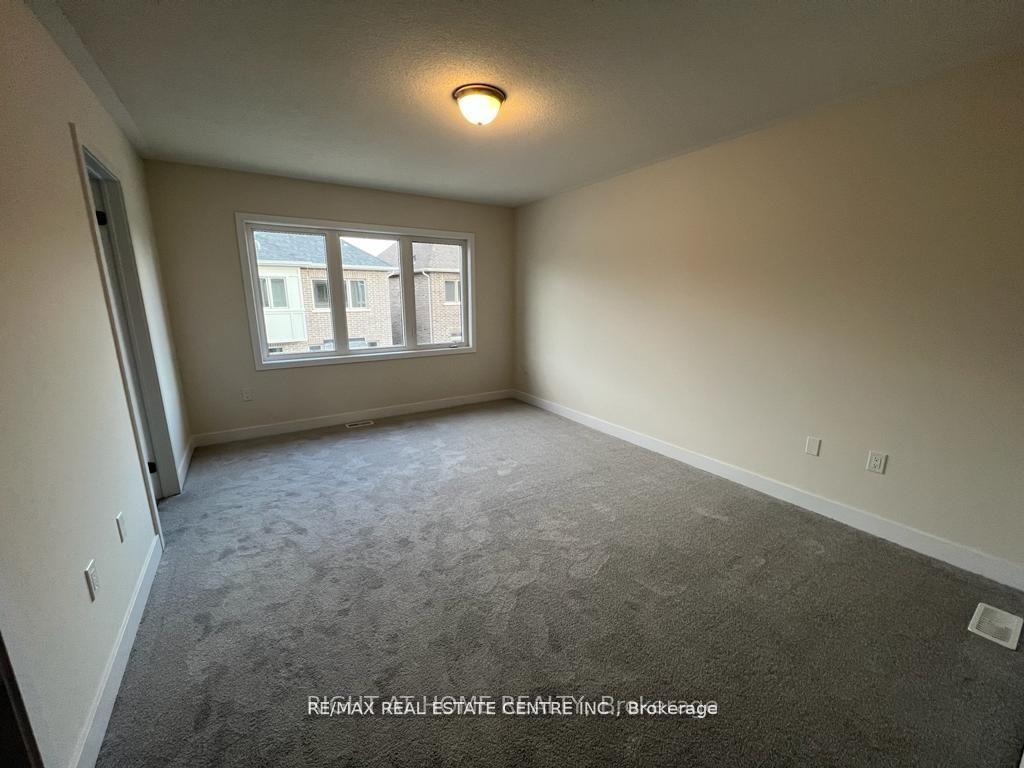 Photo 17 of 608 Bearberry Place, Milton, Cobban — HOMEH
