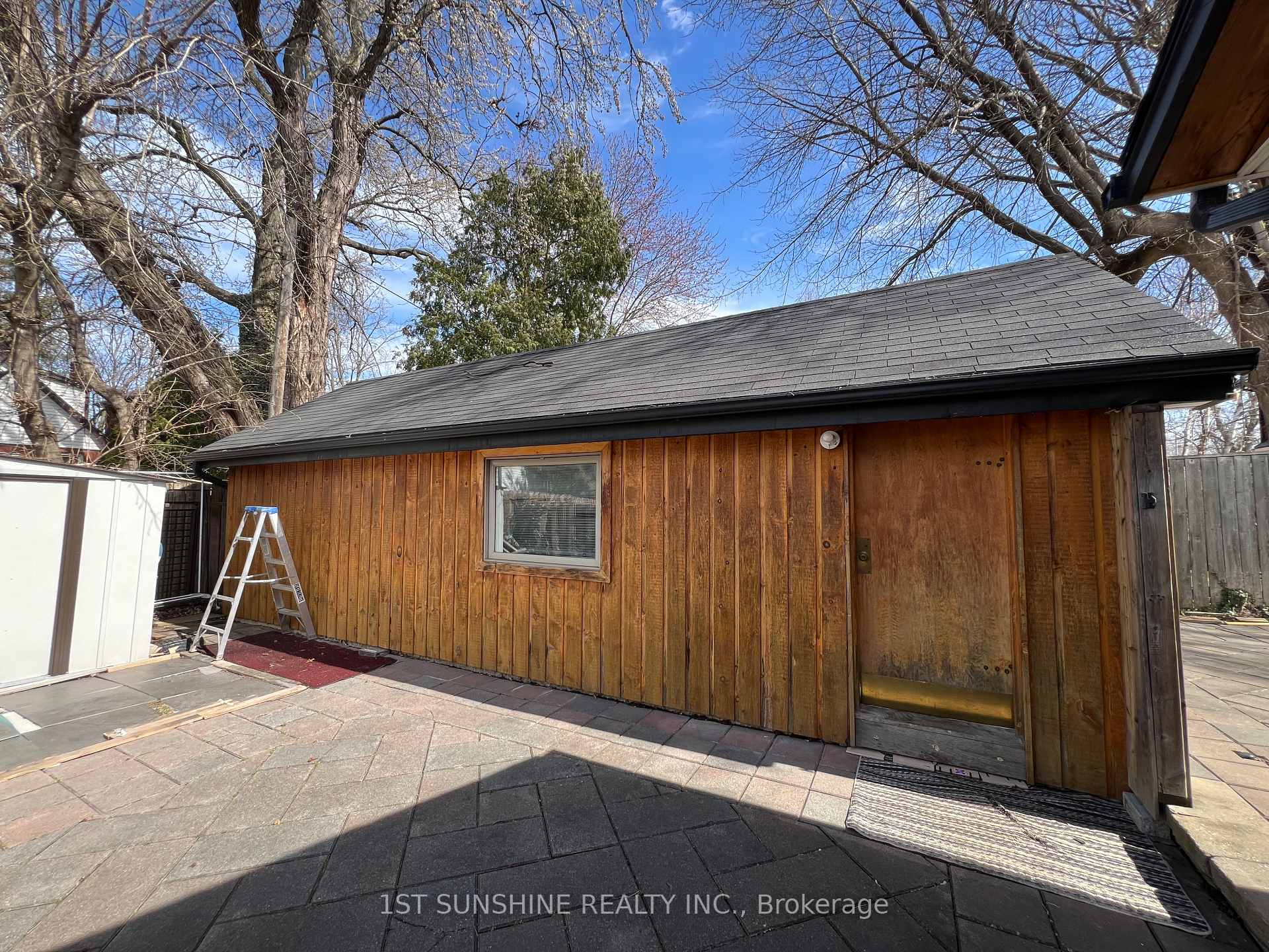 Photo 2 of Unit 2, 128 Arkell Street, Hamilton, Westdale — HOMEH