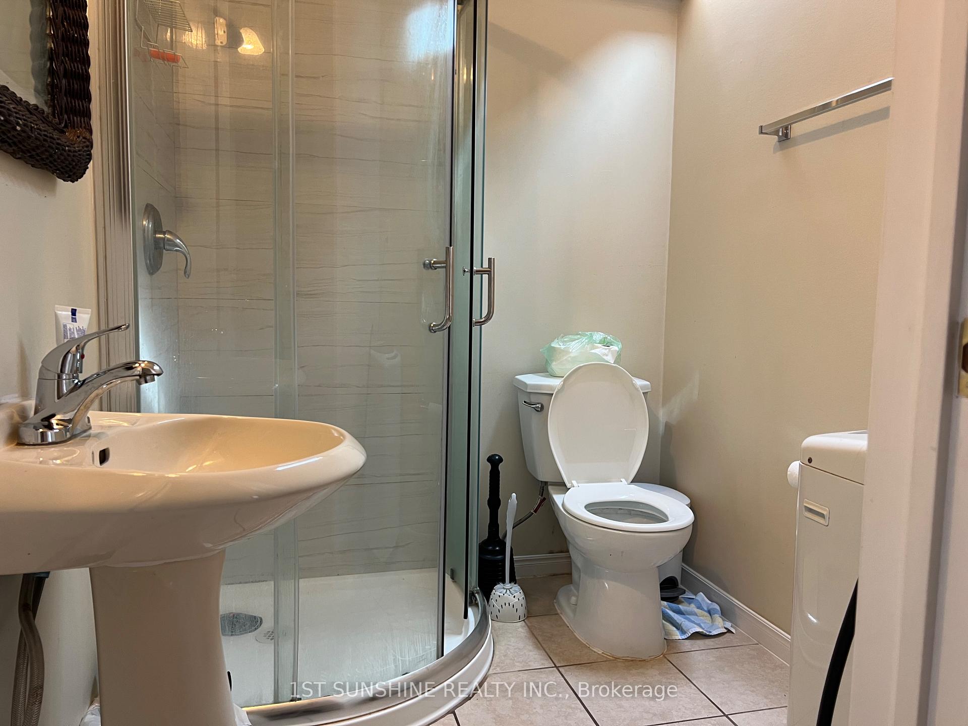 Photo 5 of Unit 2, 128 Arkell Street, Hamilton, Westdale — HOMEH