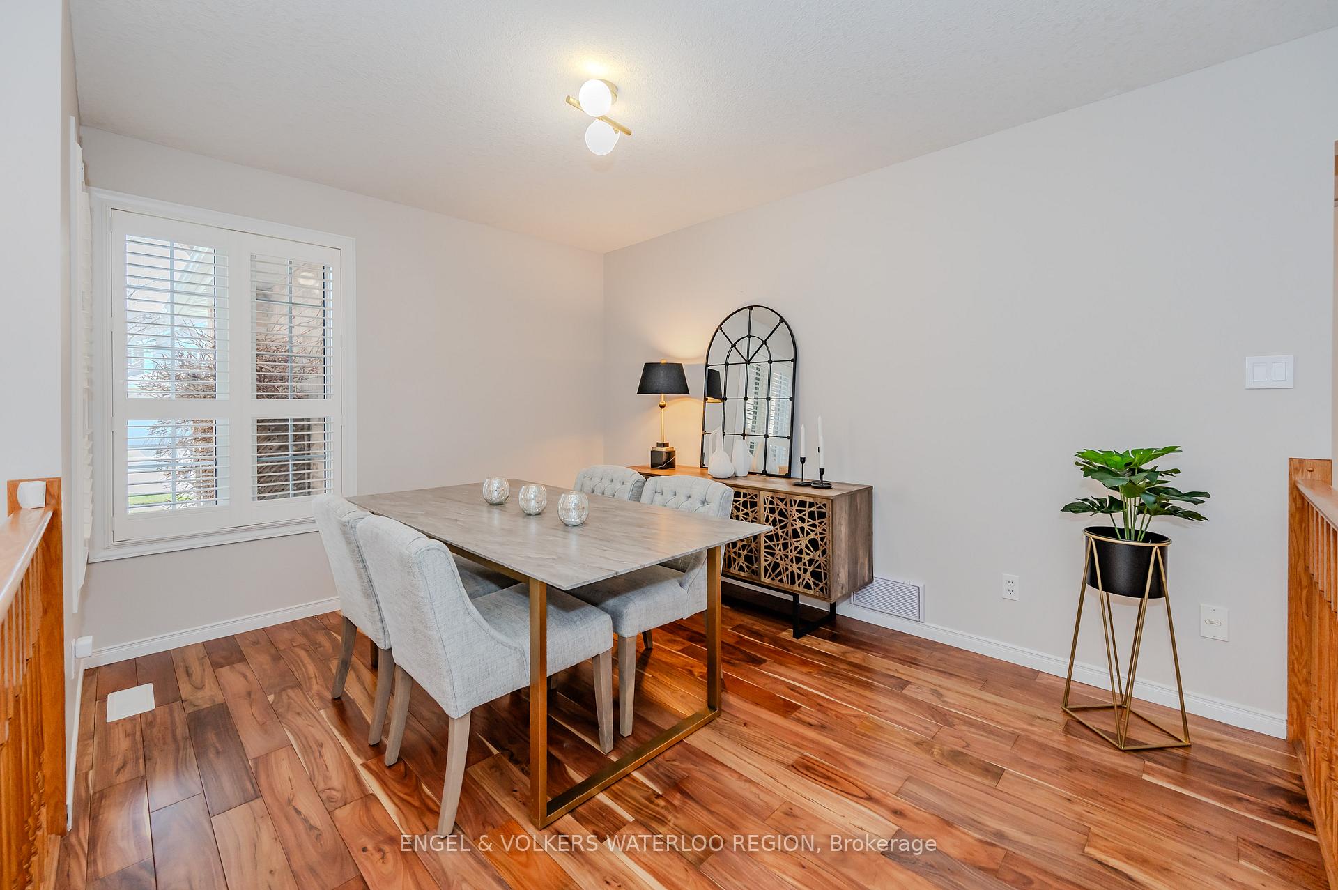 Photo 8 of 38 Candle Crescent, Kitchener — HOMEH