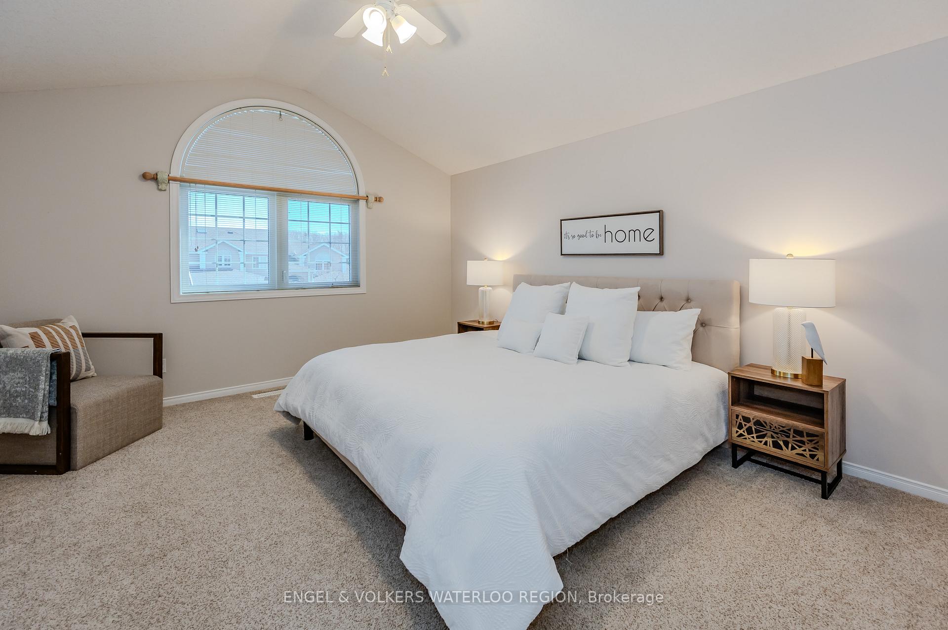 Photo 33 of 38 Candle Crescent, Kitchener — HOMEH