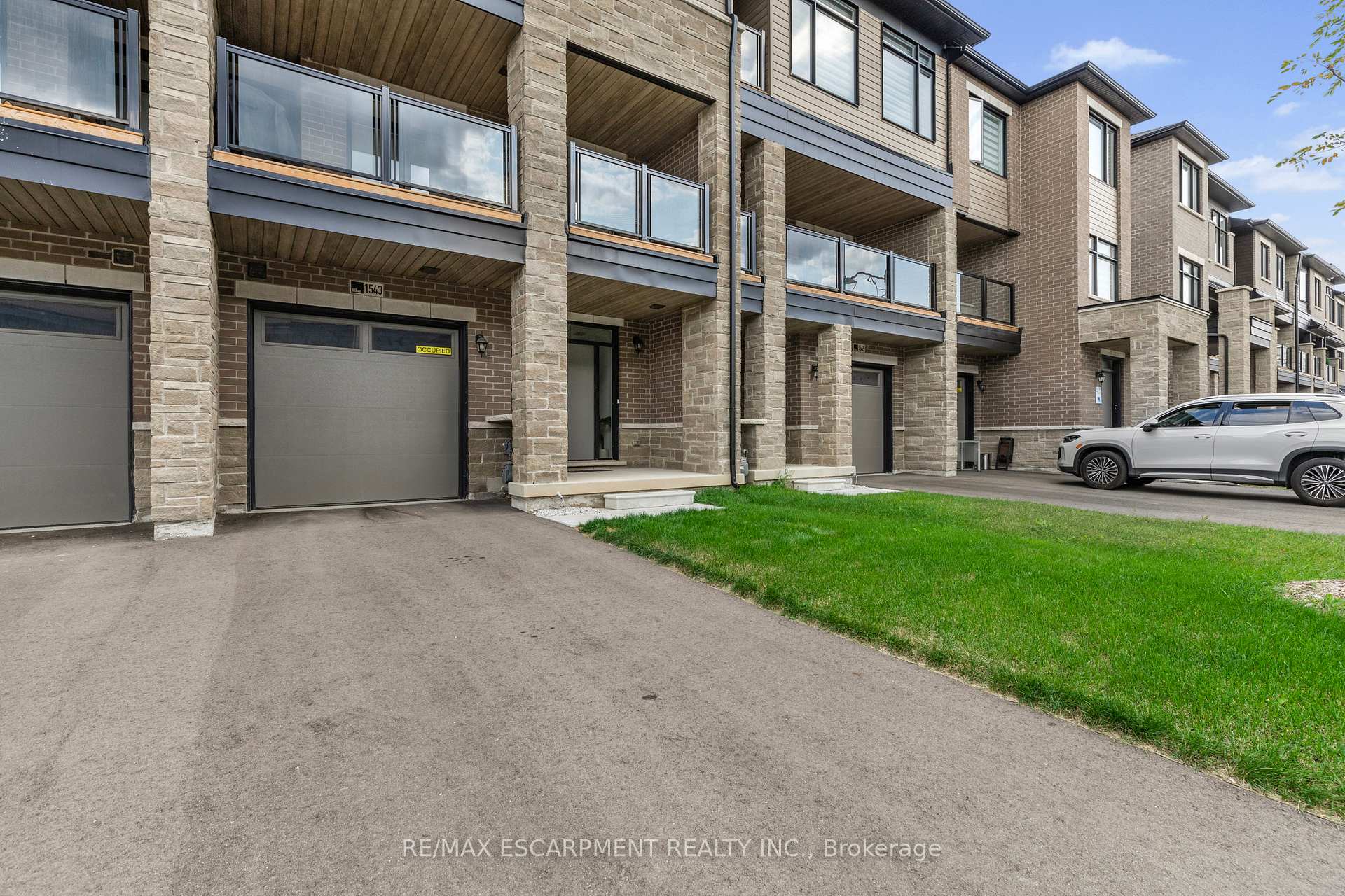 Photo 2 of 1543 Hilson Heights, Milton, Cobban — HOMEH