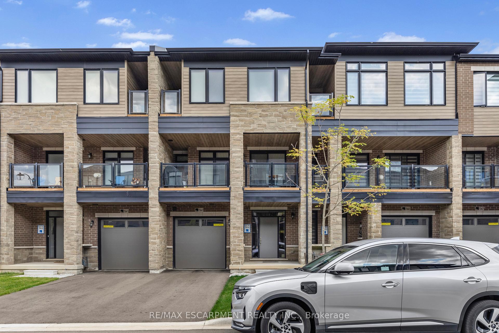 Photo 3 of 1543 Hilson Heights, Milton, Cobban — HOMEH