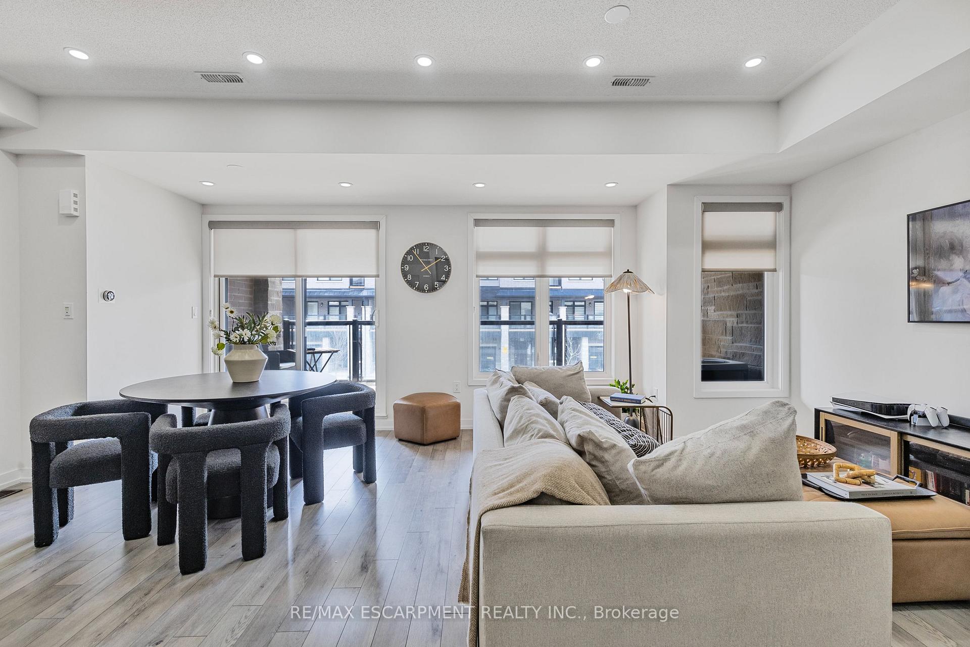 Photo 7 of 1543 Hilson Heights, Milton, Cobban — HOMEH