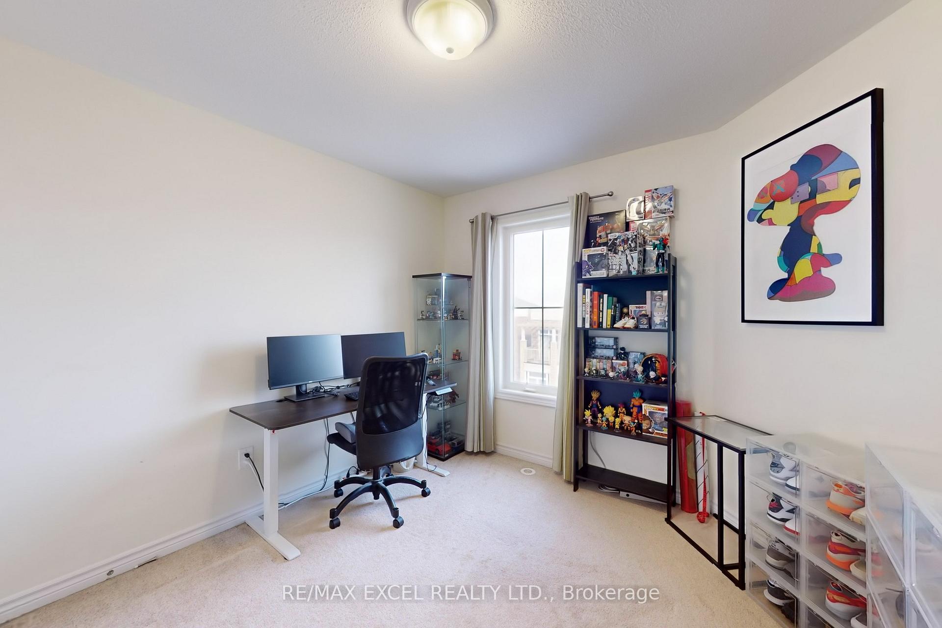 Photo 17 of 23 Rougeview Park Crescent, Markham, Greensborough — HOMEH