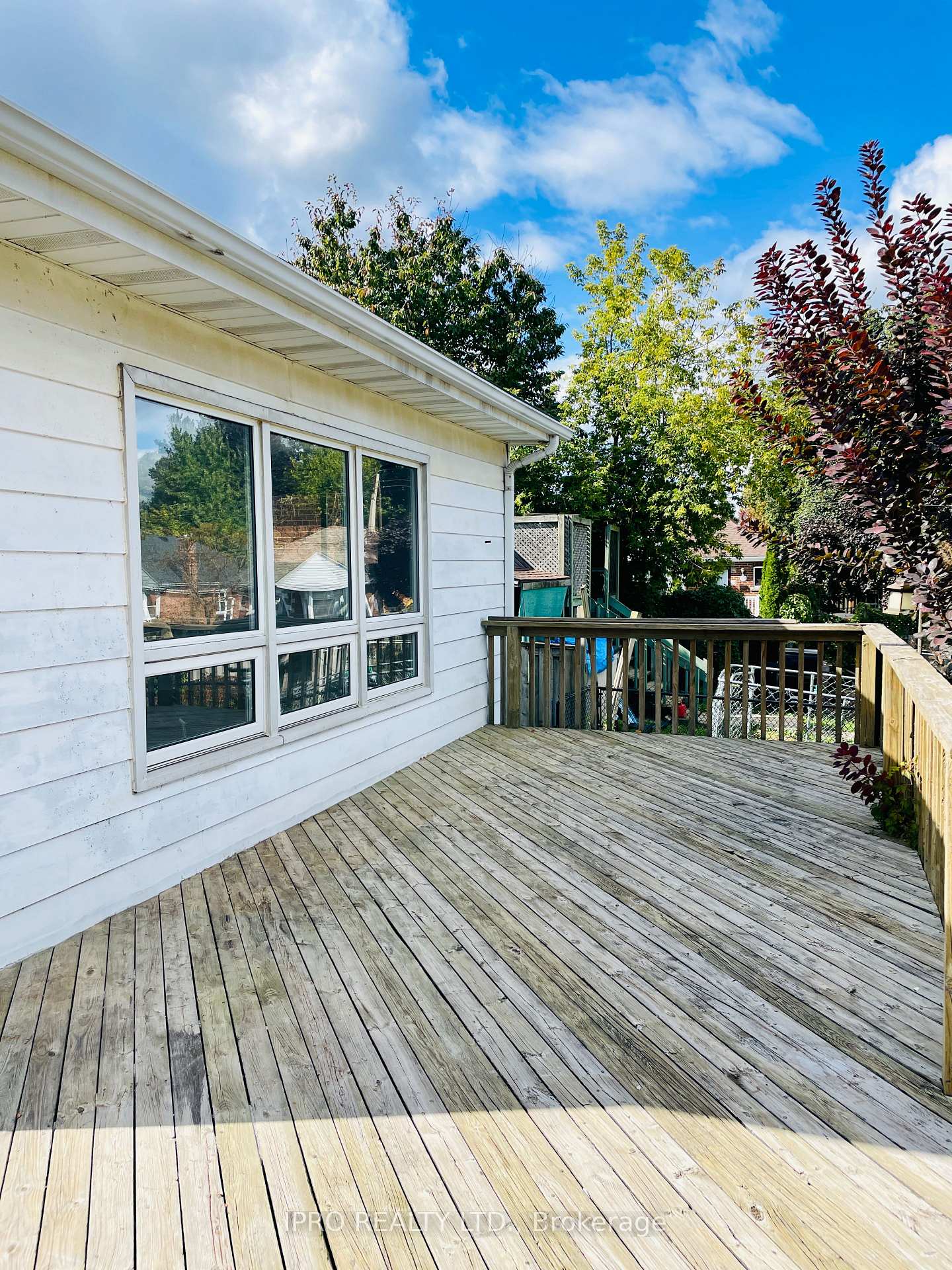 Photo 20 of 115 Brucedale Avenue E, Hamilton, Centremount — HOMEH
