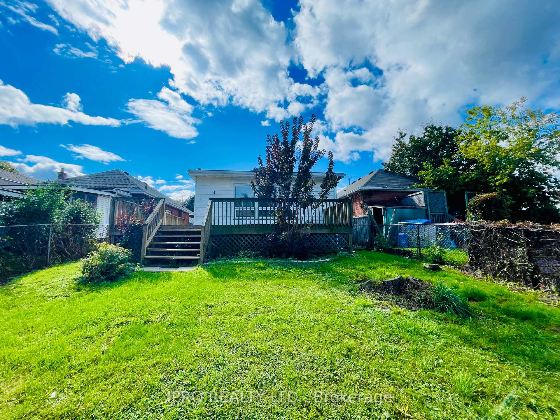 Photo 21 of 115 Brucedale Avenue E, Hamilton, Centremount — HOMEH