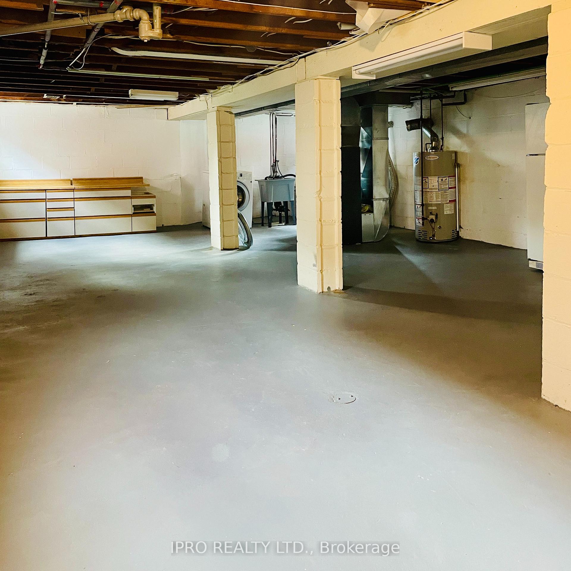 Photo 22 of 115 Brucedale Avenue E, Hamilton, Centremount — HOMEH
