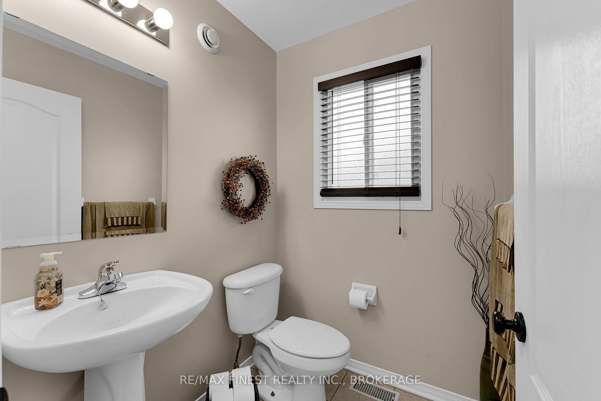 Photo 6 of 1172 Halifax Drive, Kingston, City Northwest — HOMEH