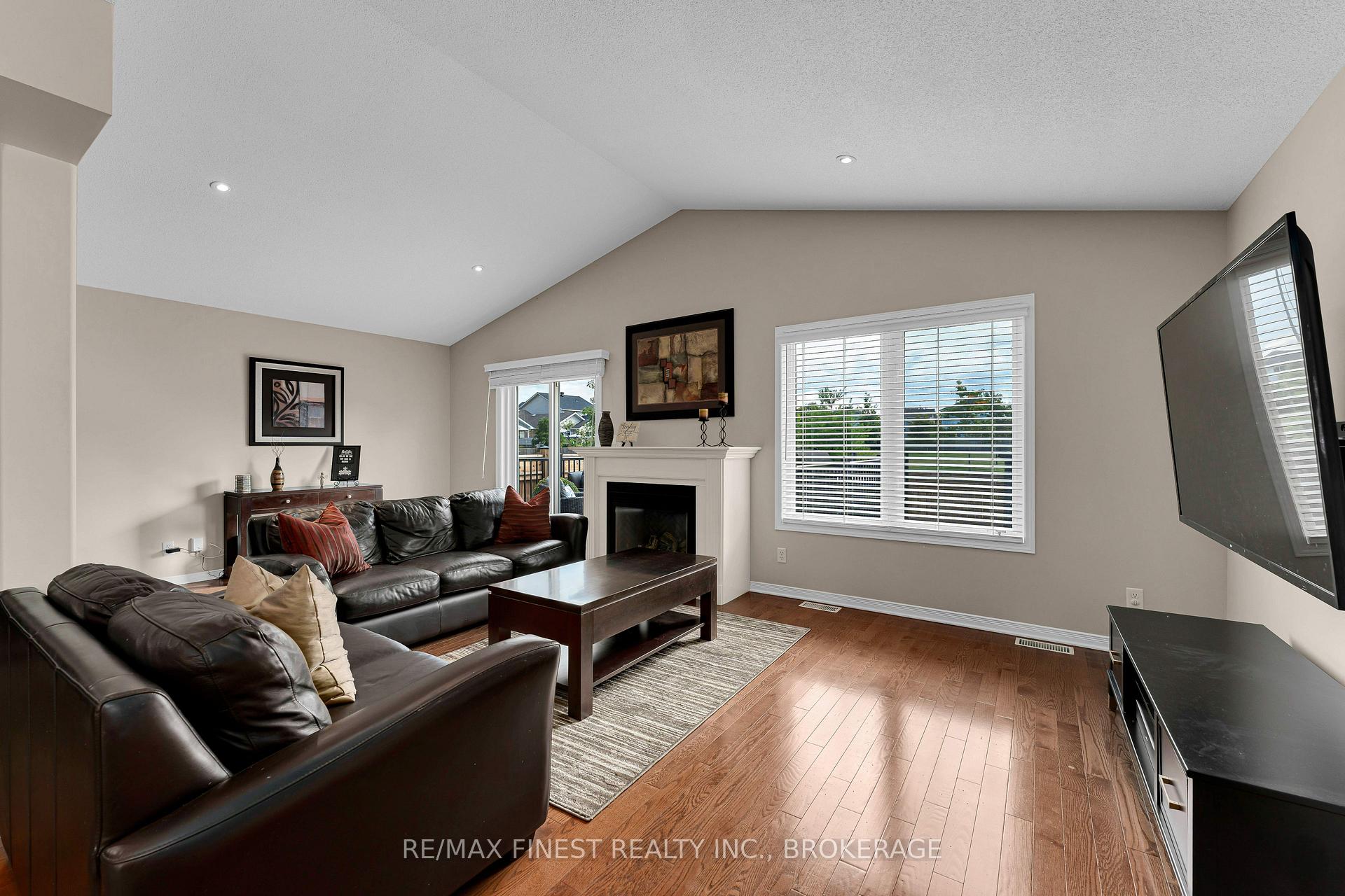 Photo 14 of 1172 Halifax Drive, Kingston, City Northwest — HOMEH