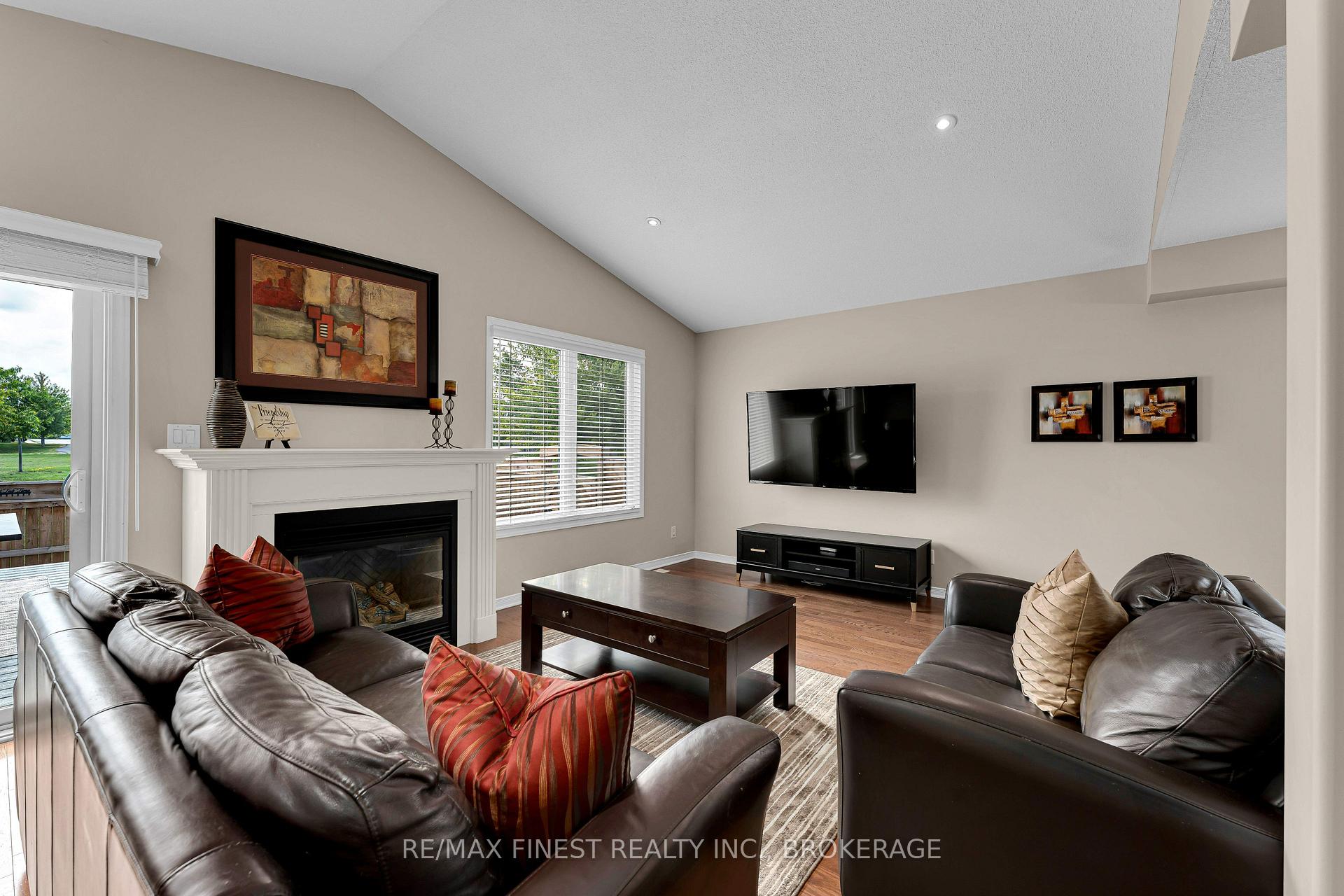 Photo 16 of 1172 Halifax Drive, Kingston, City Northwest — HOMEH