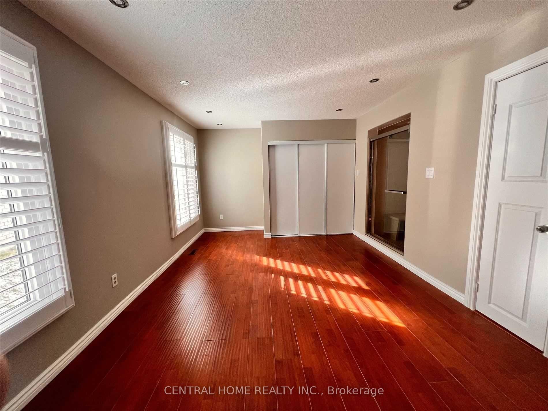 Photo 4 of Unit Main&2F, 6 Harness Circle, Markham, Milliken Mills East — HOMEH