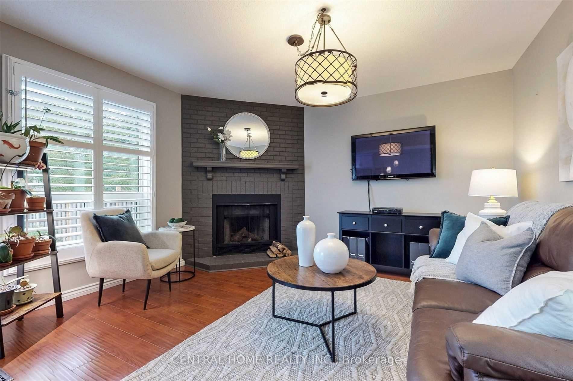 Photo 7 of Unit Main&2F, 6 Harness Circle, Markham, Milliken Mills East — HOMEH
