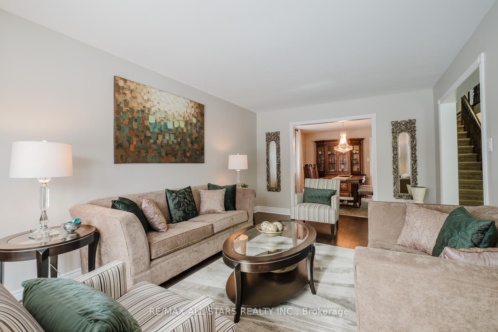 Photo 10 of 85 John Button Boulevard, Markham, Buttonville — HOMEH
