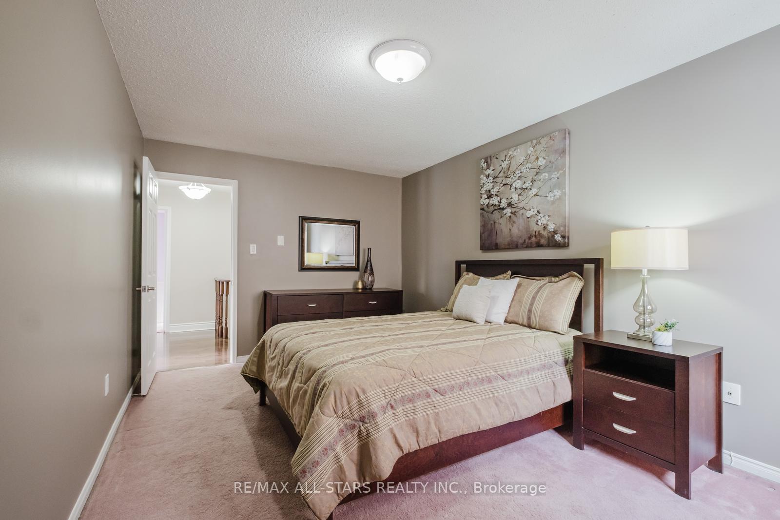Photo 35 of 85 John Button Boulevard, Markham, Buttonville — HOMEH