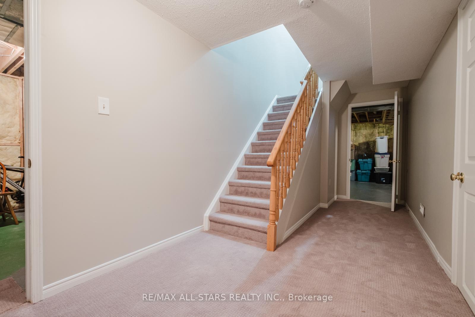Photo 38 of 85 John Button Boulevard, Markham, Buttonville — HOMEH