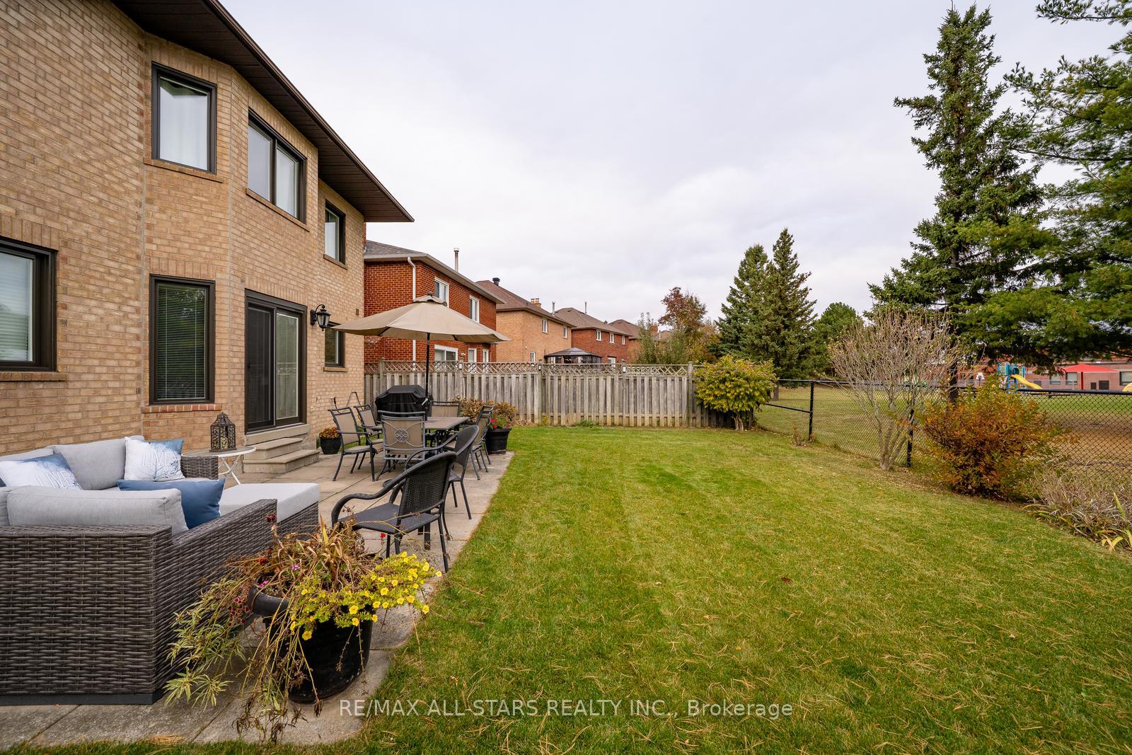 Photo 43 of 85 John Button Boulevard, Markham, Buttonville — HOMEH