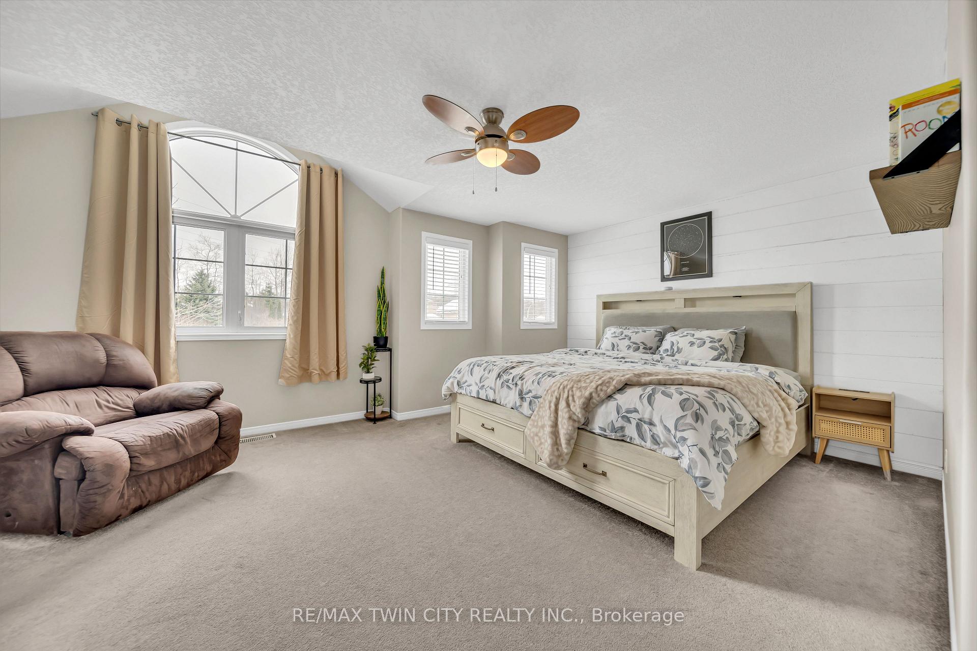 Photo 20 of 452 Activa Avenue, Kitchener — HOMEH