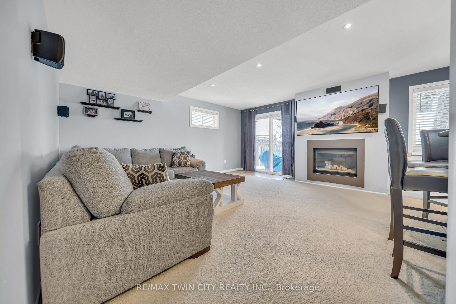 Photo 29 of 452 Activa Avenue, Kitchener — HOMEH