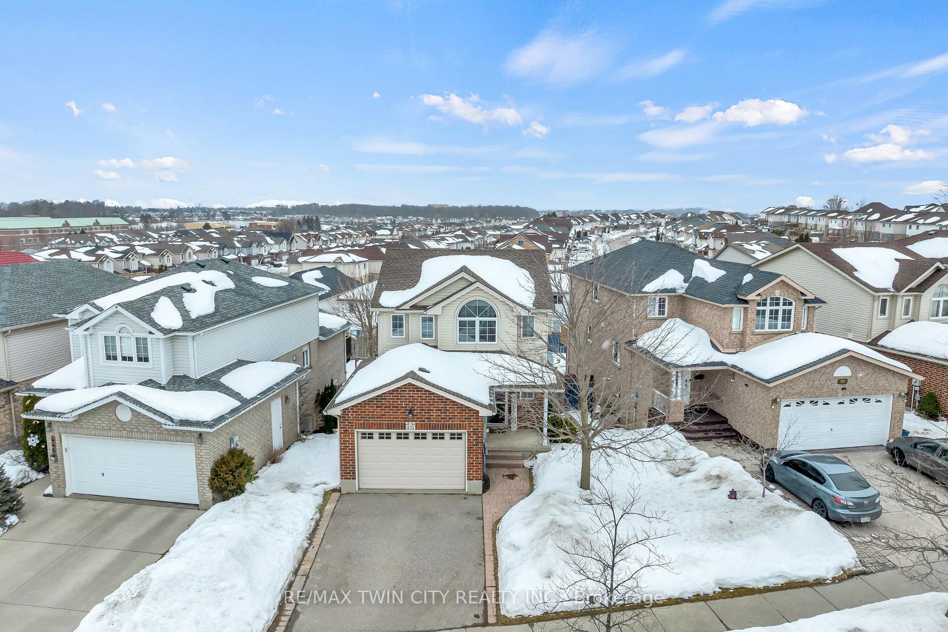 Photo 38 of 452 Activa Avenue, Kitchener — HOMEH