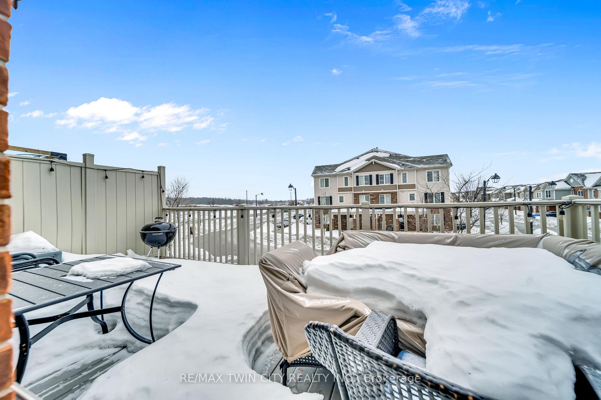Photo 32 of 42 Outlook Terrace, Kitchener — HOMEH