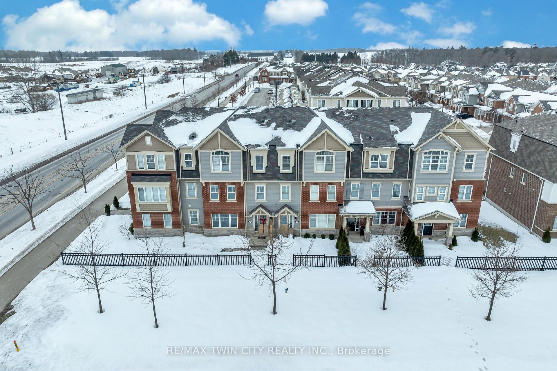 Photo 36 of 42 Outlook Terrace, Kitchener — HOMEH