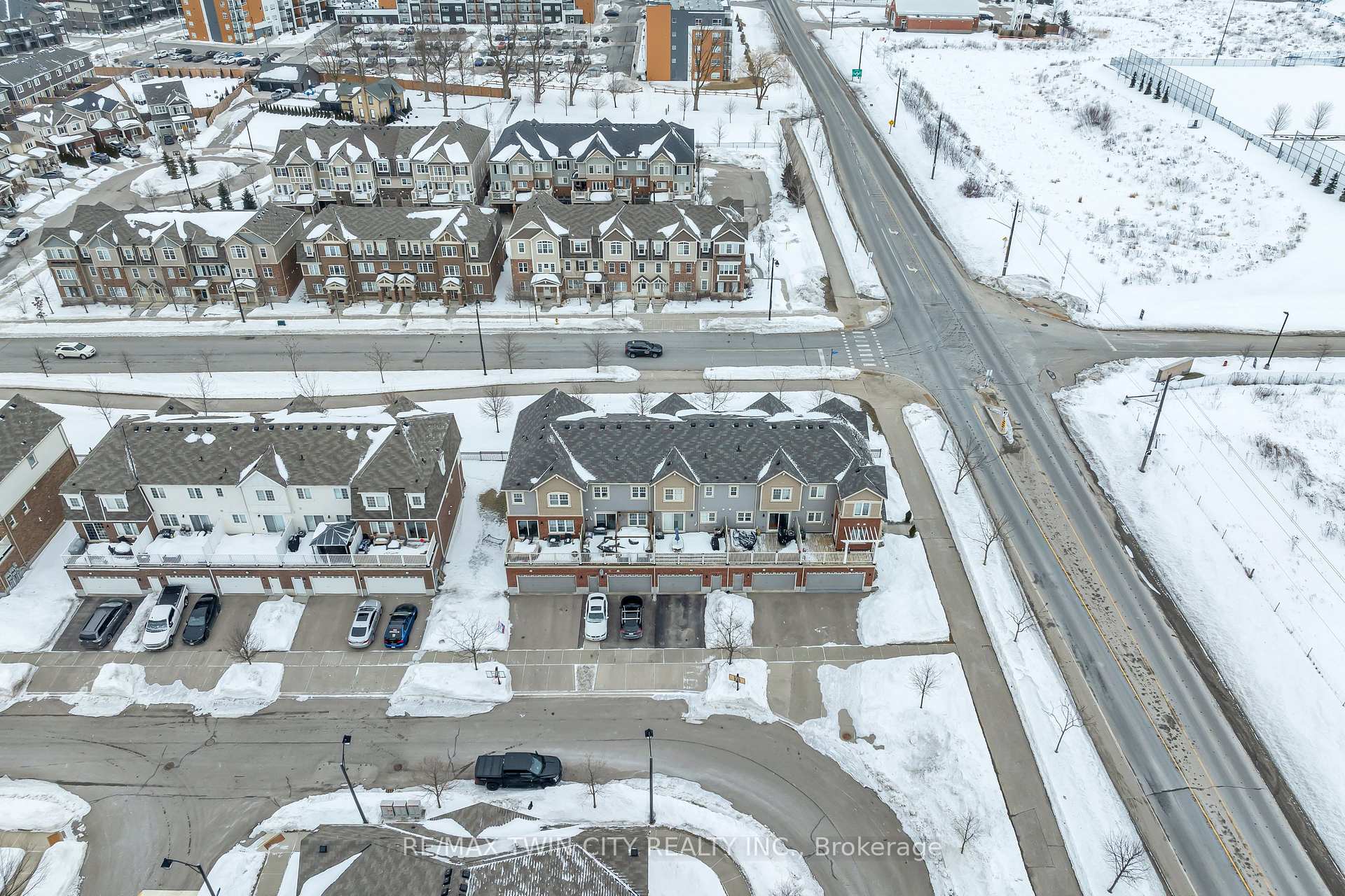 Photo 37 of 42 Outlook Terrace, Kitchener — HOMEH
