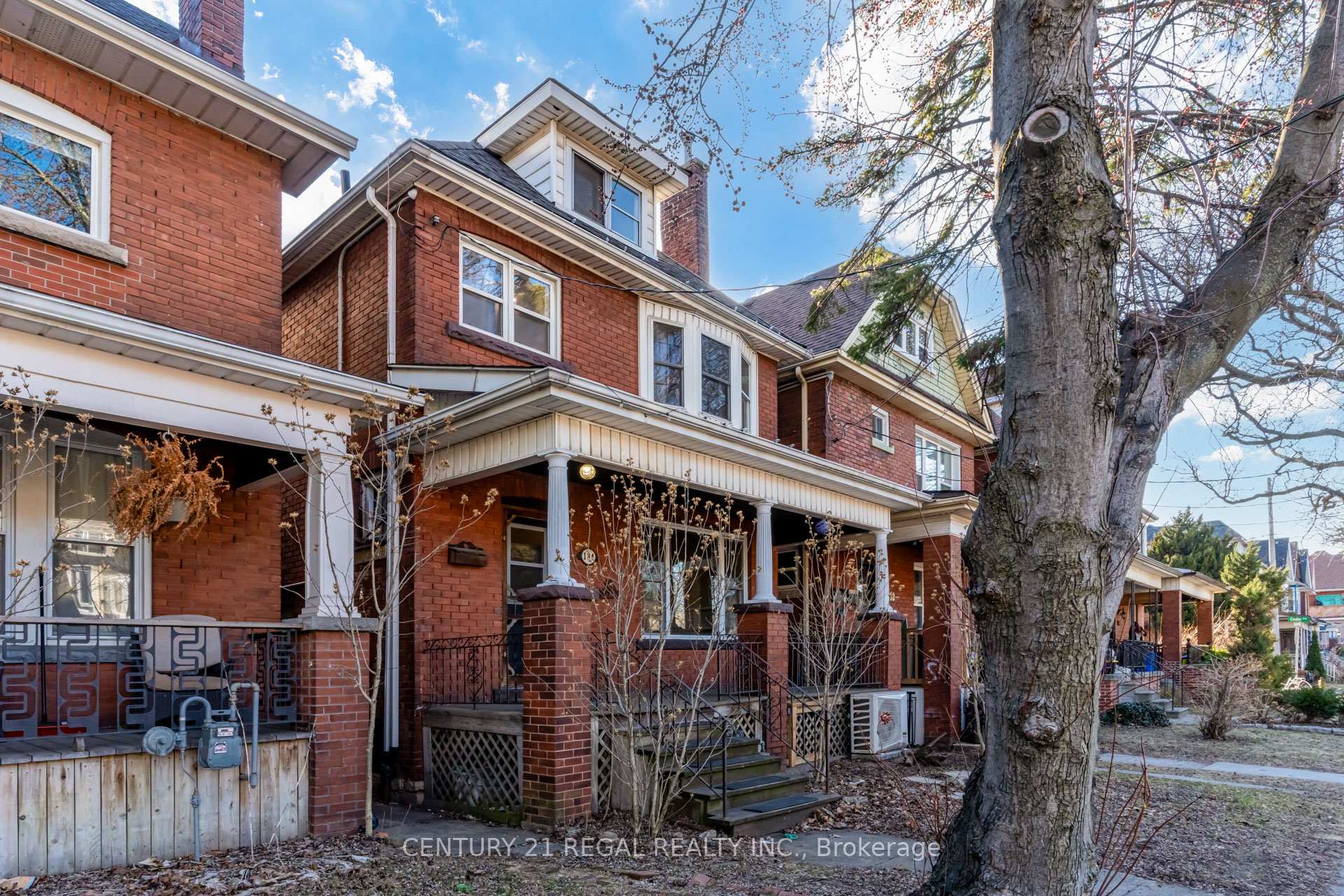 Photo 2 of 184 Maplewood Avenue, Hamilton, Blakeley — HOMEH