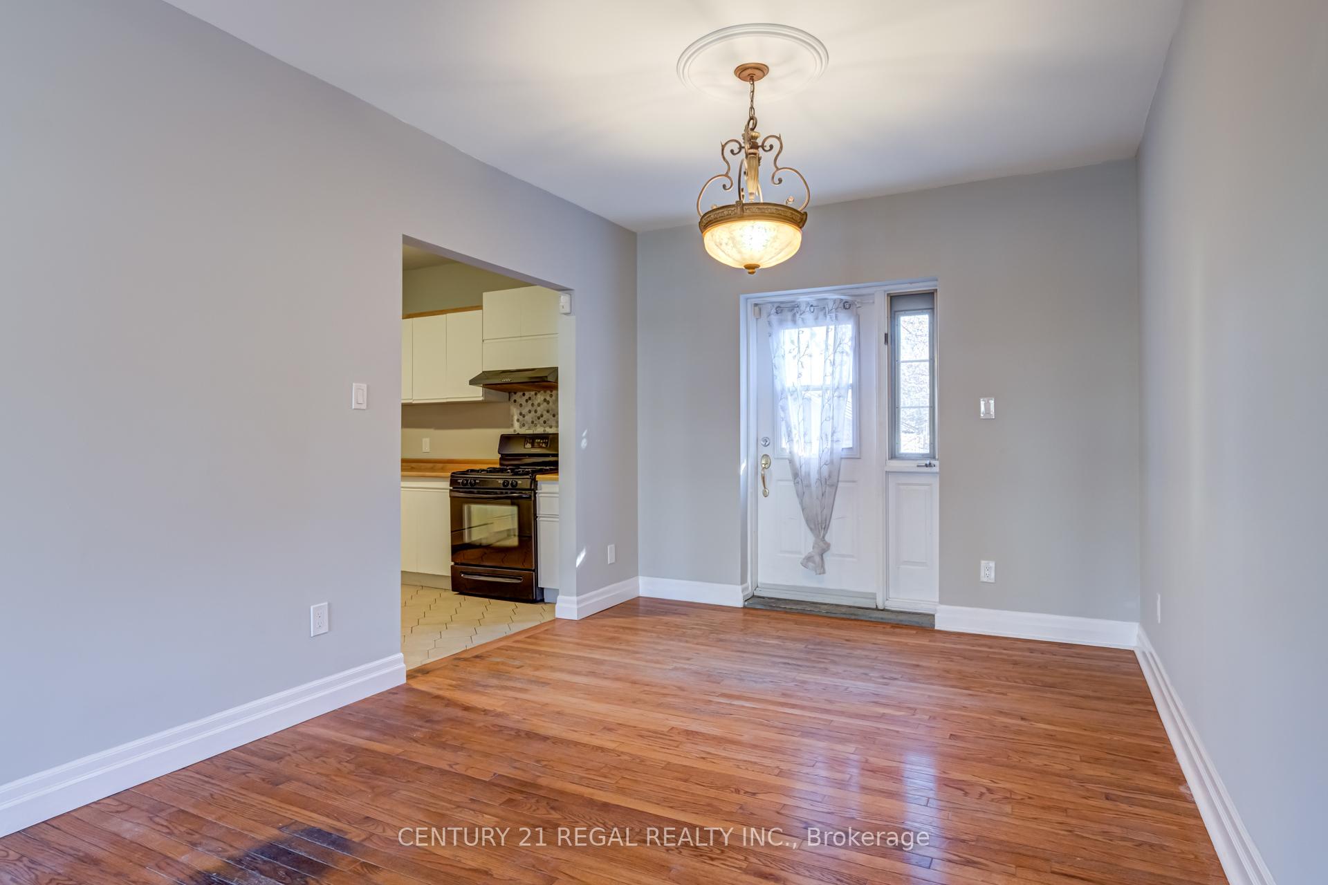 Photo 11 of 184 Maplewood Avenue, Hamilton, Blakeley — HOMEH