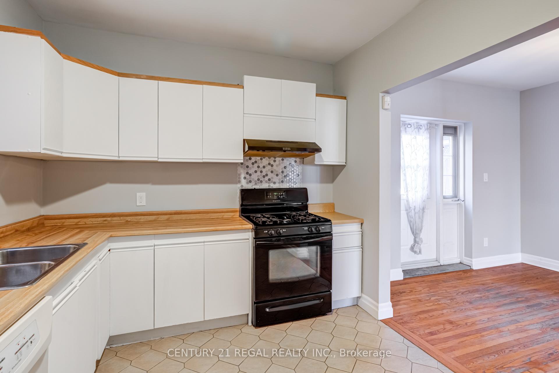Photo 15 of 184 Maplewood Avenue, Hamilton, Blakeley — HOMEH