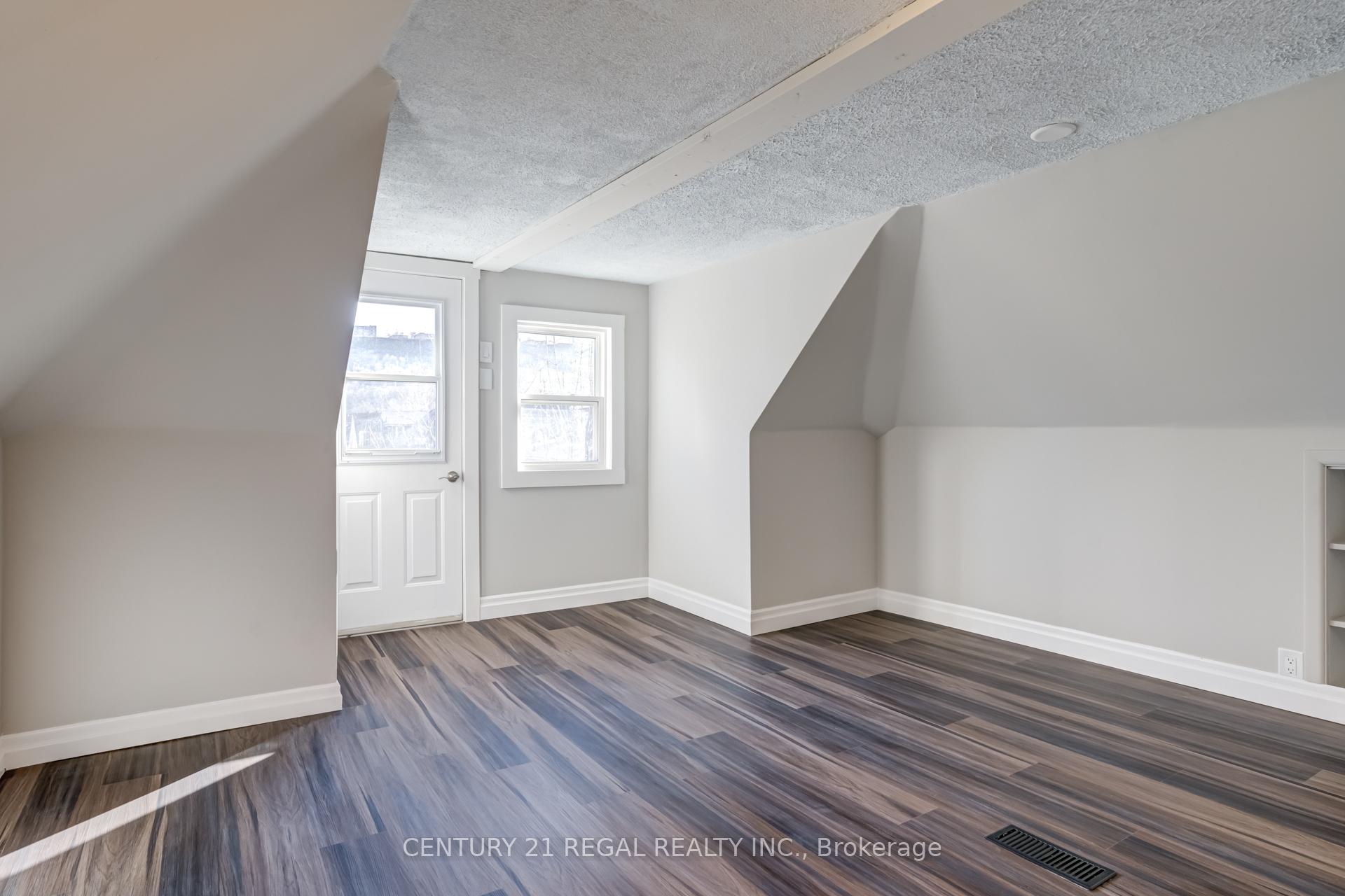 Photo 35 of 184 Maplewood Avenue, Hamilton, Blakeley — HOMEH