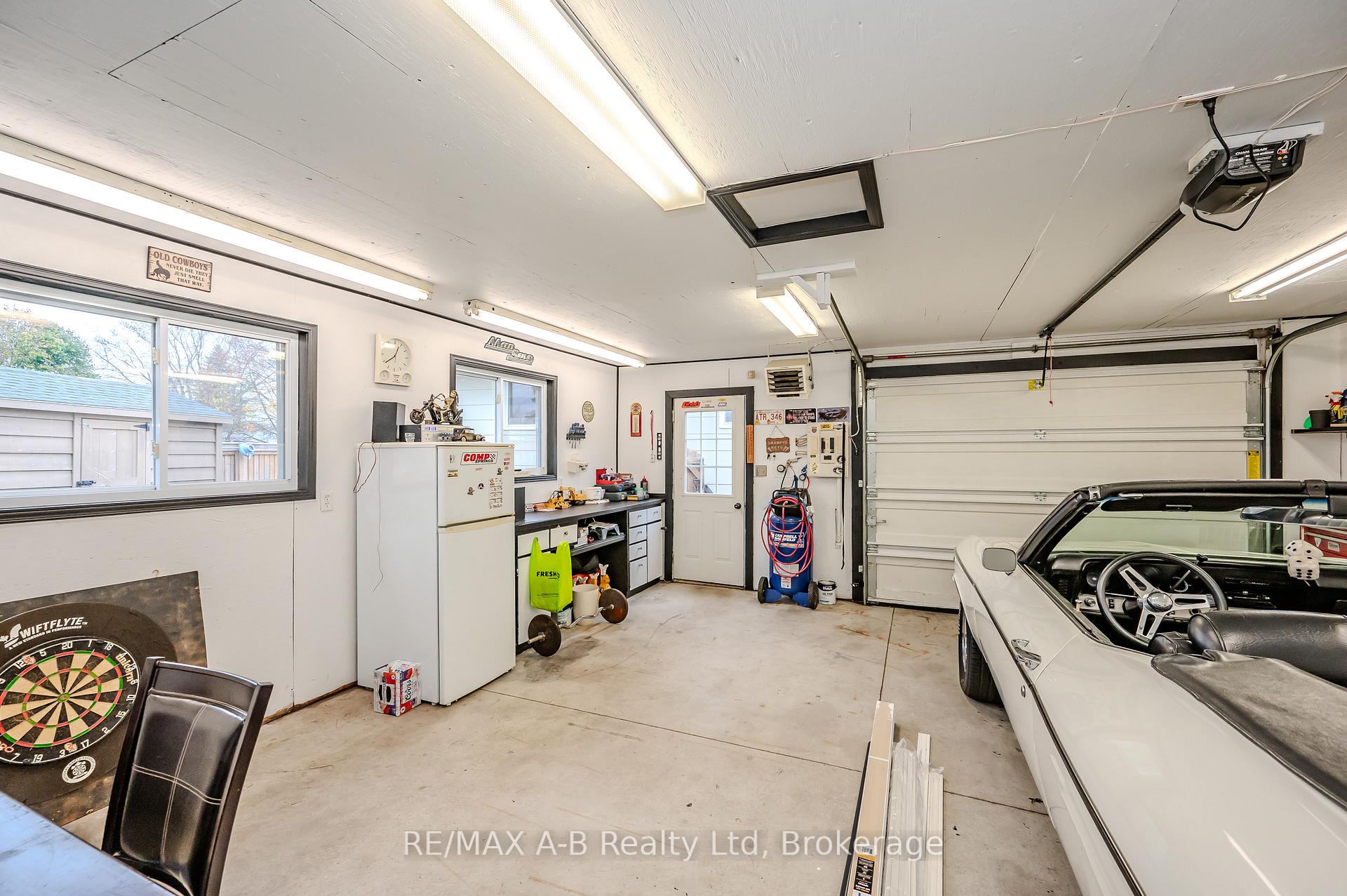 Photo 17 of 5 Shea Crescent, Kitchener — HOMEH
