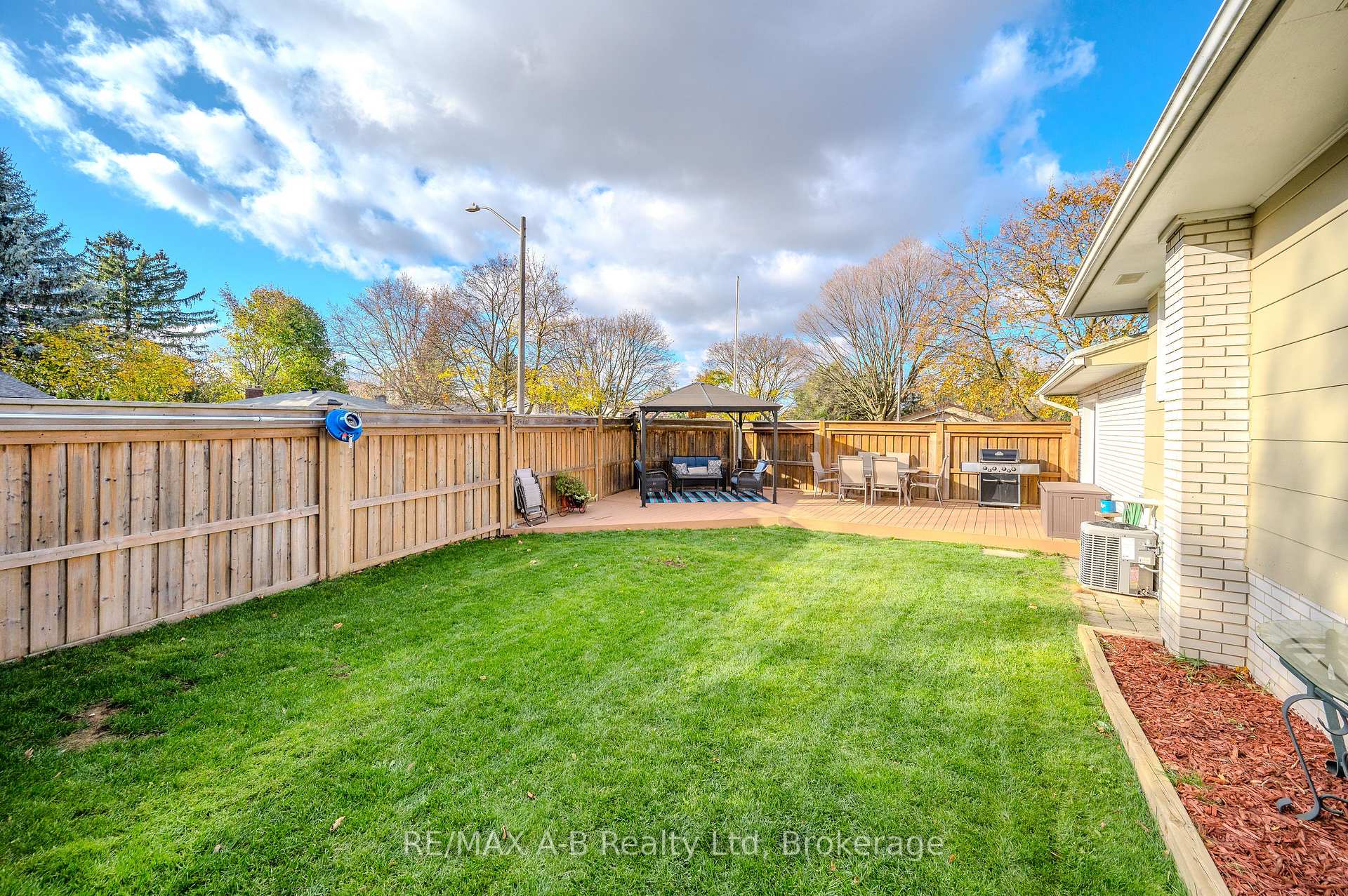 Photo 20 of 5 Shea Crescent, Kitchener — HOMEH