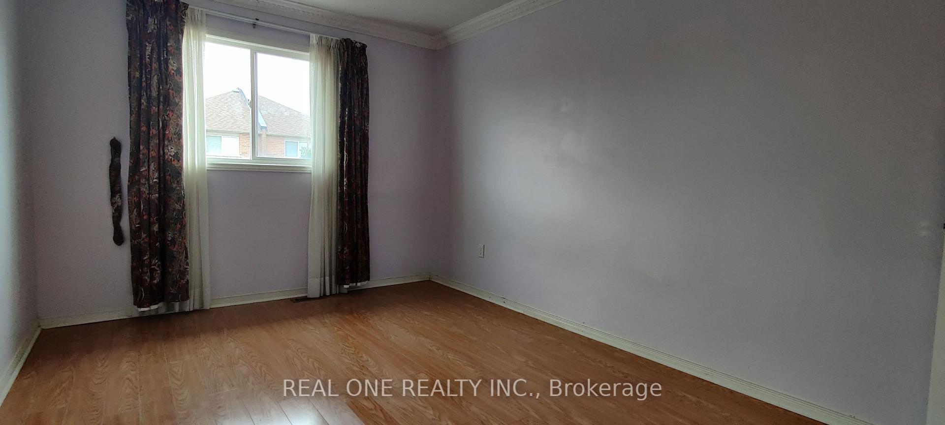 Photo 13 of 45 Devonwood Drive, Markham, Berczy — HOMEH
