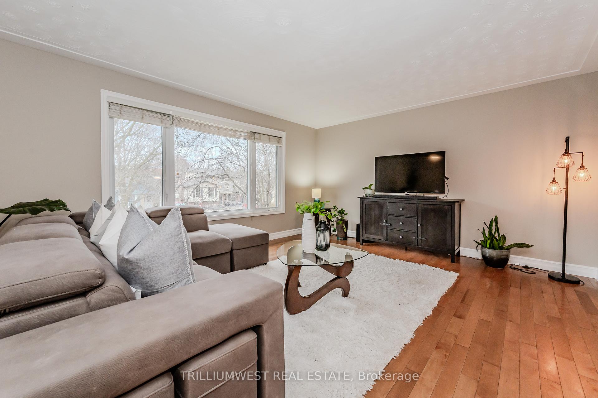 Photo 3 of 106 Keewatin Avenue, Kitchener — HOMEH