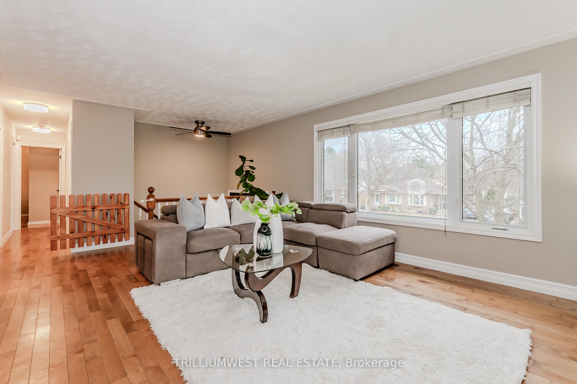 Photo 4 of 106 Keewatin Avenue, Kitchener — HOMEH