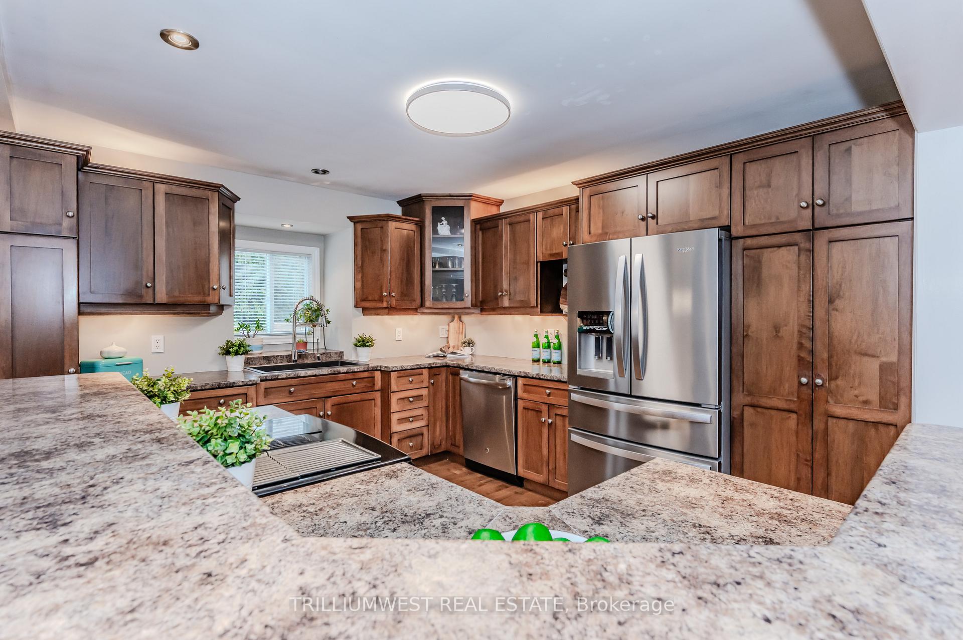 Photo 8 of 106 Keewatin Avenue, Kitchener — HOMEH