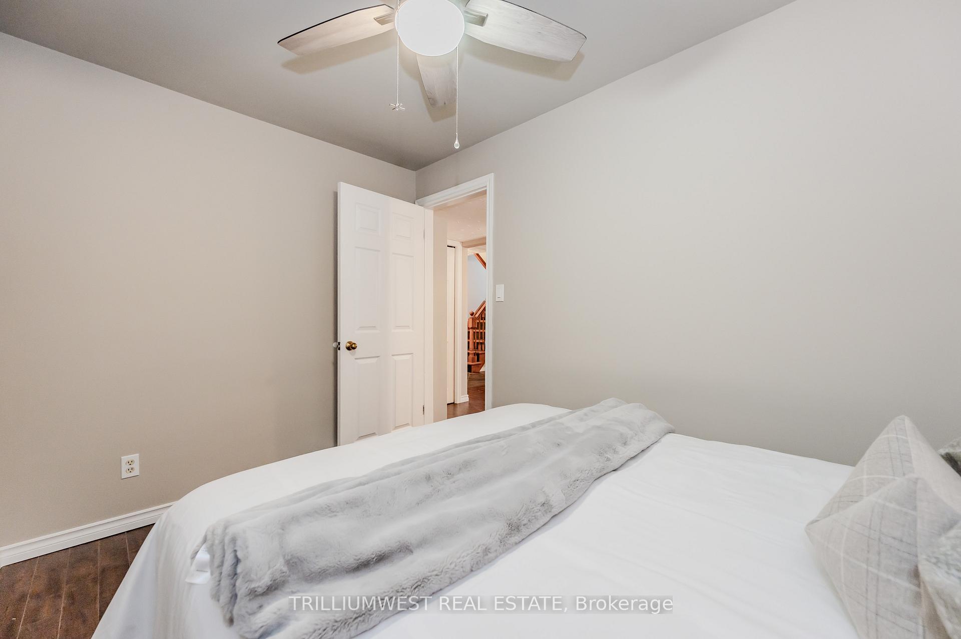 Photo 24 of 106 Keewatin Avenue, Kitchener — HOMEH