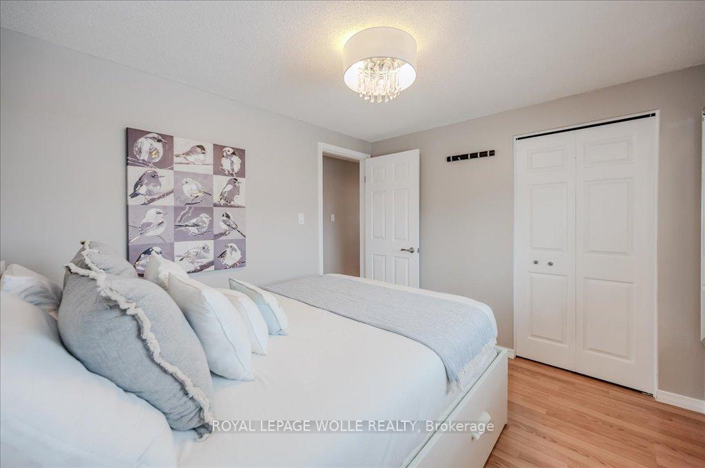 Photo 21 of 72 Old Huron Court, Kitchener — HOMEH
