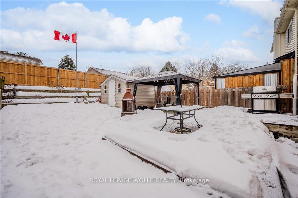 Photo 31 of 72 Old Huron Court, Kitchener — HOMEH