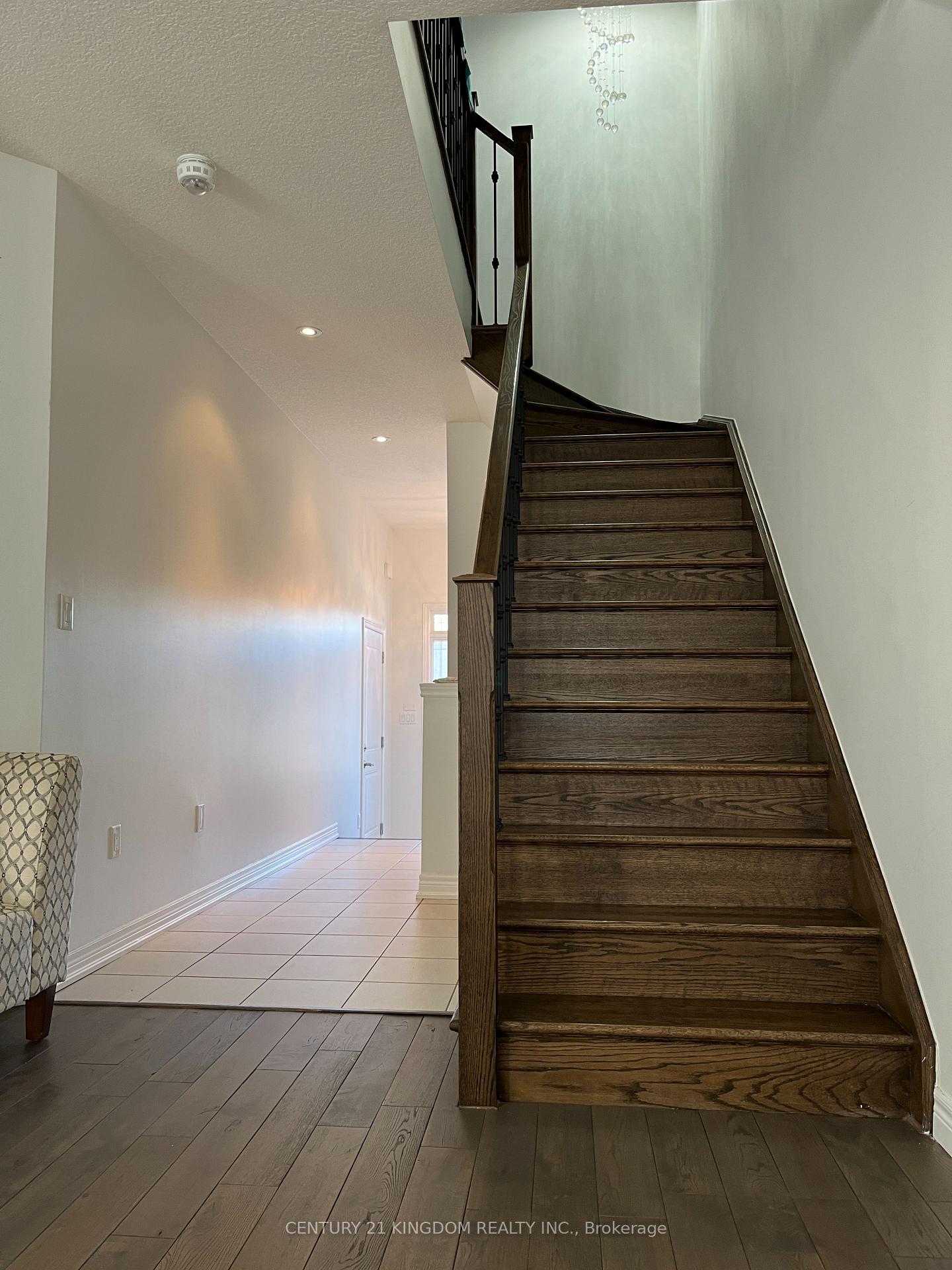 Photo 18 of 5 Sonoma Valley Crescent, Hamilton, Mewburn — HOMEH