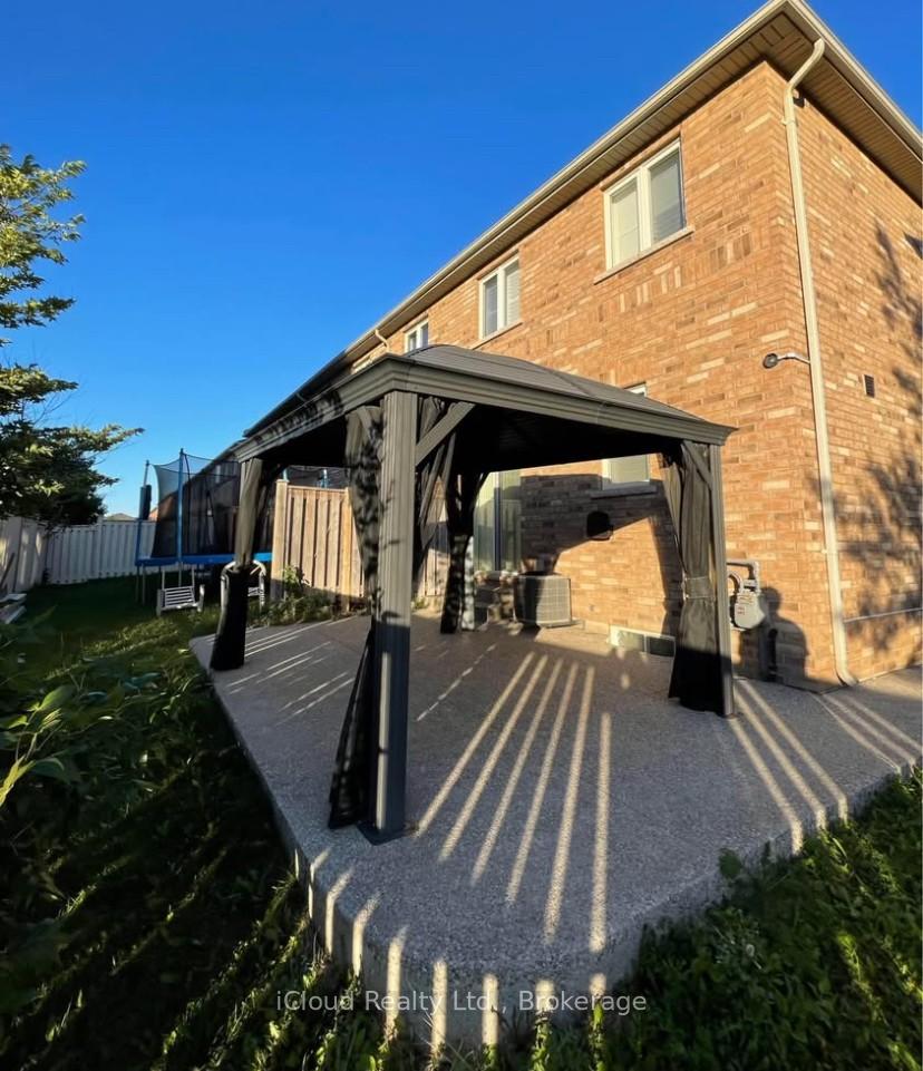 Photo 9 of Unit 17, 651 Farmstead Drive, Milton, Willmott — HOMEH