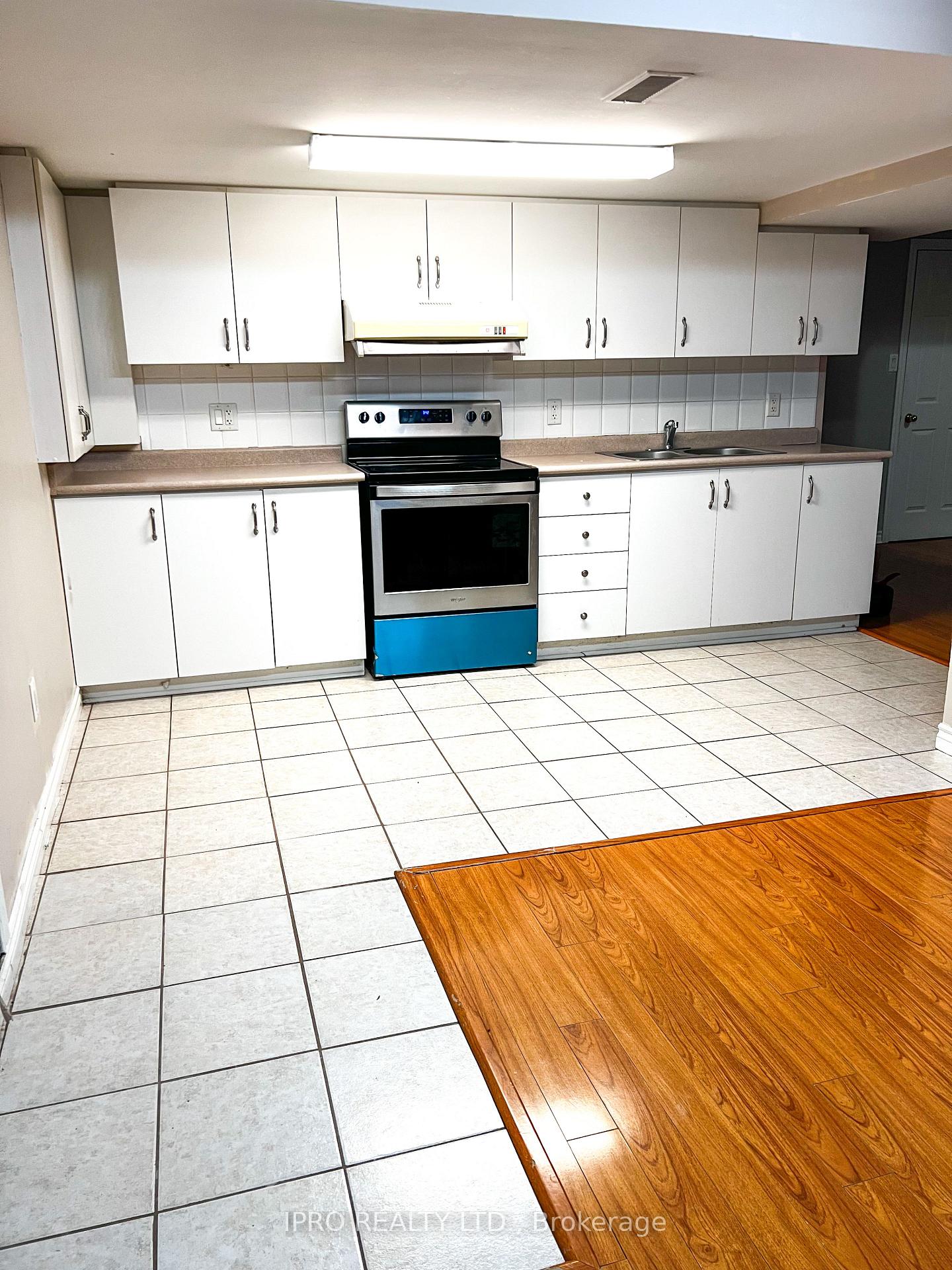 Photo 4 of Unit Bsmt, 58 James Edward Drive, Markham, Middlefield — HOMEH