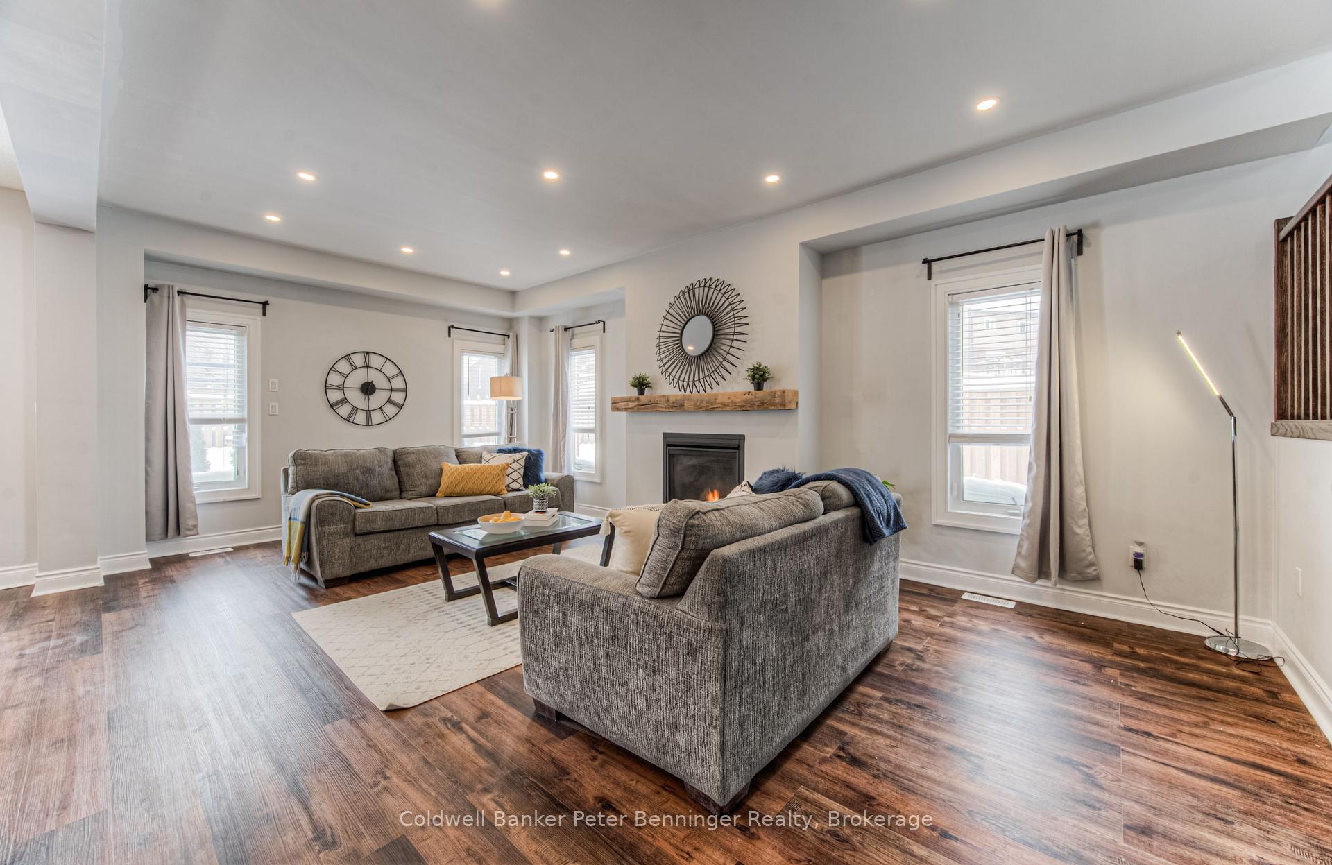 Photo 11 of 955 Bianca Court, Kitchener — HOMEH