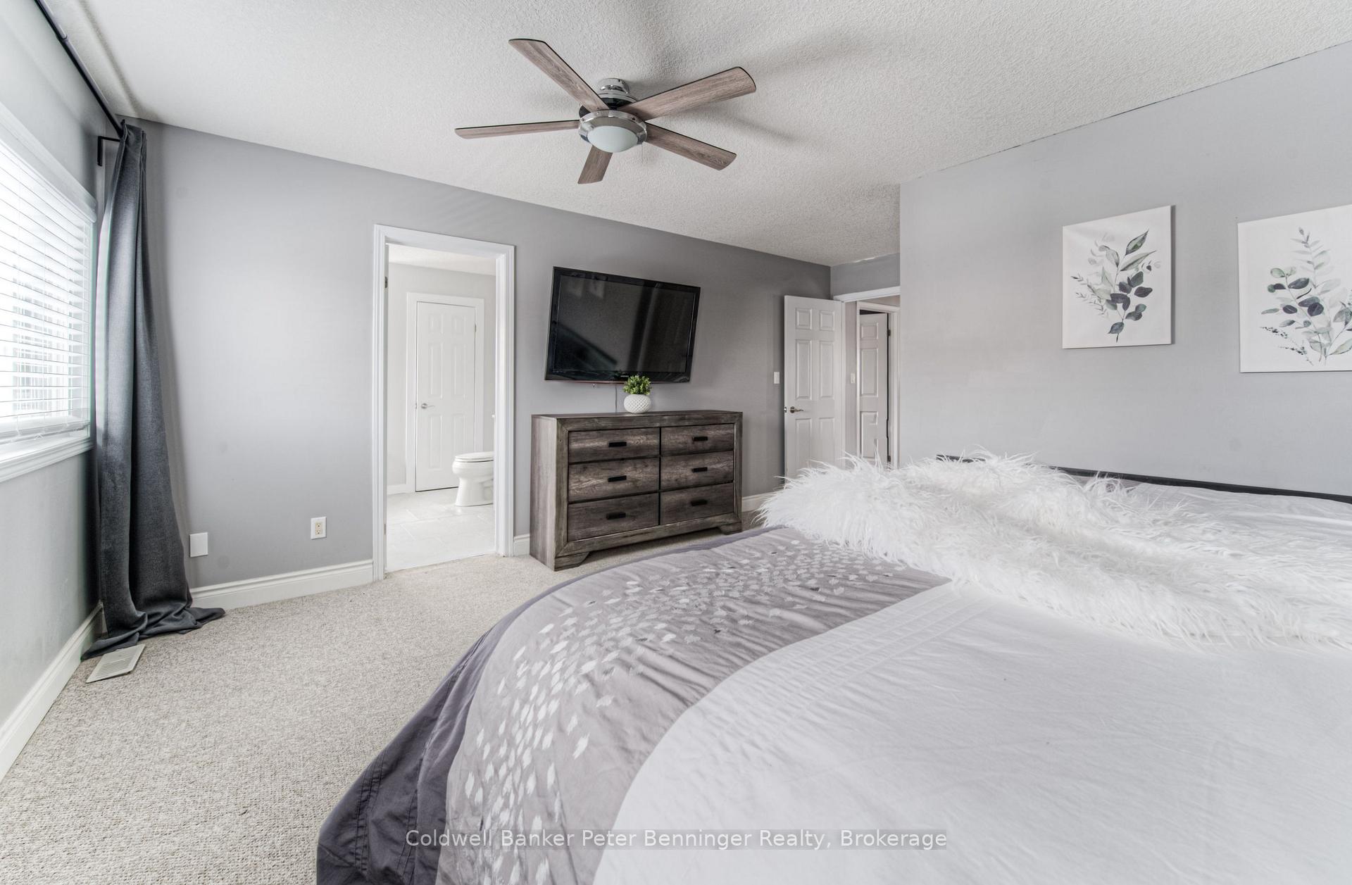 Photo 19 of 955 Bianca Court, Kitchener — HOMEH