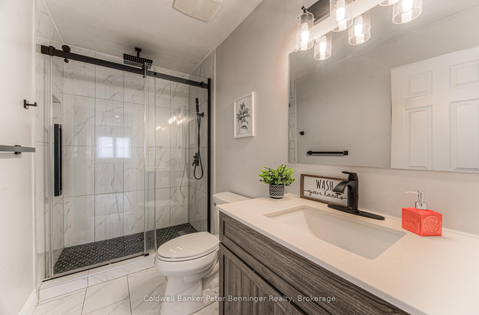 Photo 25 of 955 Bianca Court, Kitchener — HOMEH