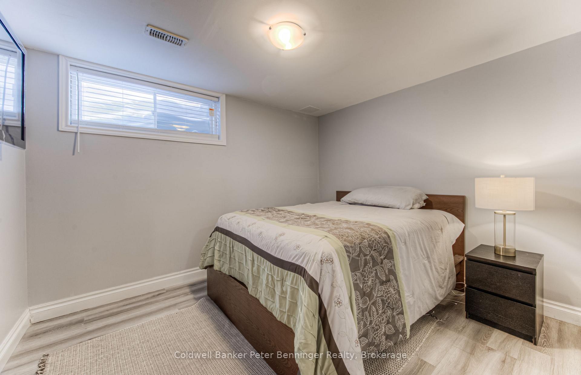 Photo 32 of 955 Bianca Court, Kitchener — HOMEH